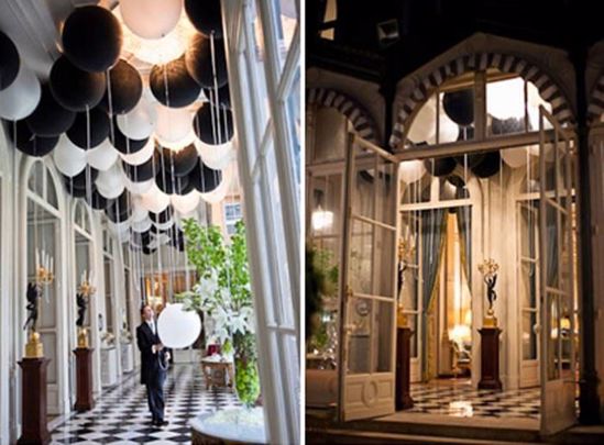 Picture of Black and White Huge Giant Balloons up to 36" Wedding