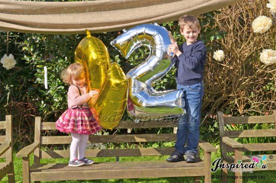 Picture of Birthday Gold Foil Balloon Giant Numbers 40"
