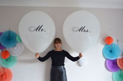 Picture of Mr Mrs Balloons Giant 36 inch 3 feet Round Oval