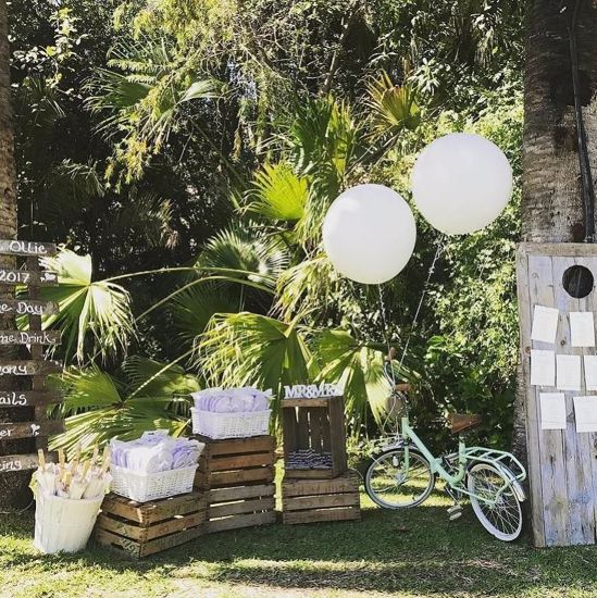 Picture of White Giant Balloons up to 36" Wedding Bride