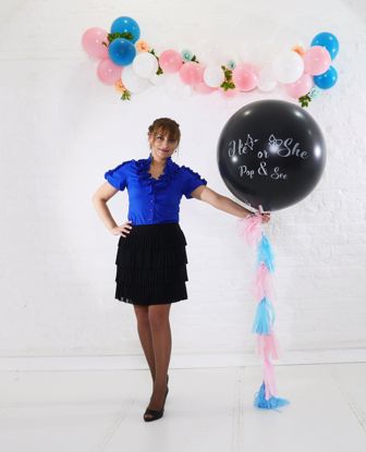 Picture of Gender Reveal Black Balloons He or She  Confetti Blue Pink