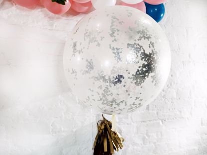 Picture of Confetti Balloons Silver Metallic 36" Ivy Tail