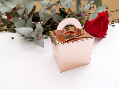 Picture of Rose Gold Wedding Favor Boxes 10