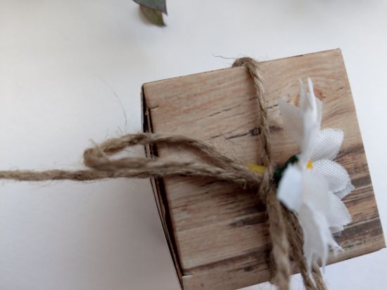 Picture of Rustic Wedding Favor Boxes Love Heart Flower