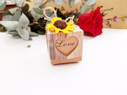 Picture of Rustic Wedding Favor Boxes Love Heart Sunflower