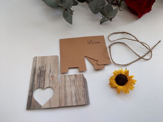 Picture of Rustic Wedding Favor Boxes Love Heart Sunflower