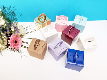 Picture of Rose Gold Wedding Favor Box Samples