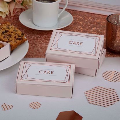 Picture of Wedding Favour Boxes Geo Blush Cake
