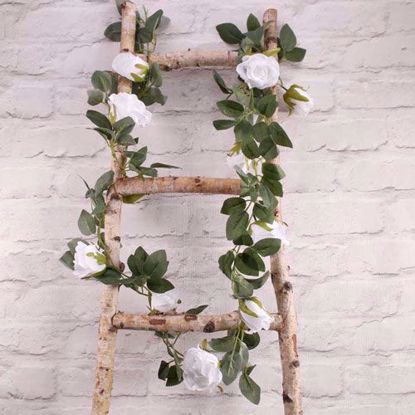 Picture of WHITE ROSE GARLAND FLOWER TAIL