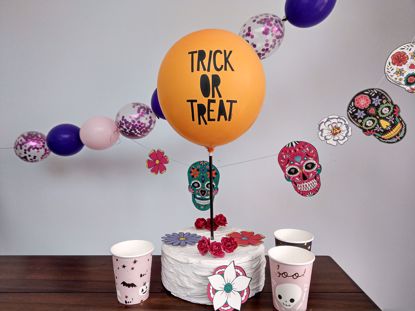 Picture of Balloon Cake Topper Halloween Trick or Treat