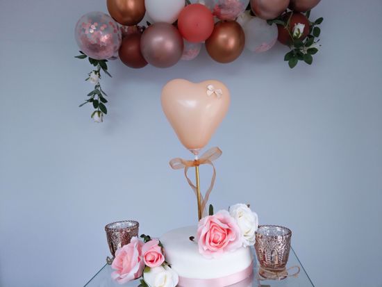Picture of Balloon Cake Topper Heart Color Selection
