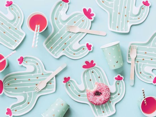Picture of Cactus Plates  Llama Party