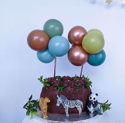 Picture of Balloon Cake Topper Safari Green Jungle 1